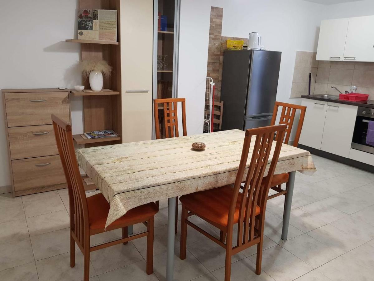 Apartment Natali Brseč Buitenkant foto