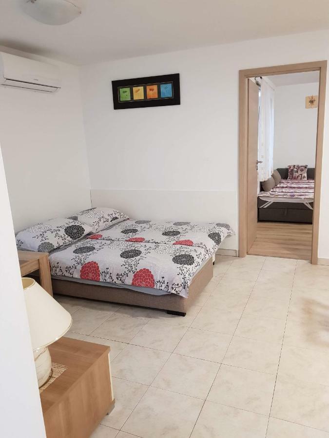 Apartment Natali Brseč Buitenkant foto