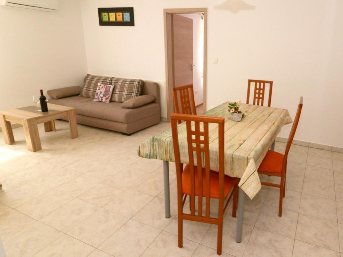 Apartment Natali Brseč Buitenkant foto